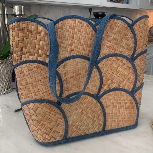 Poolside Designer Denim Scallop Straw Tote Medium - Picture 5 of 11